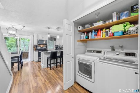 72 Songbird Lane Farmington CT 06032