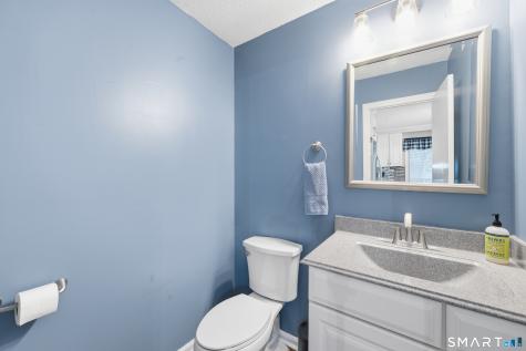 72 Songbird Lane Farmington CT 06032