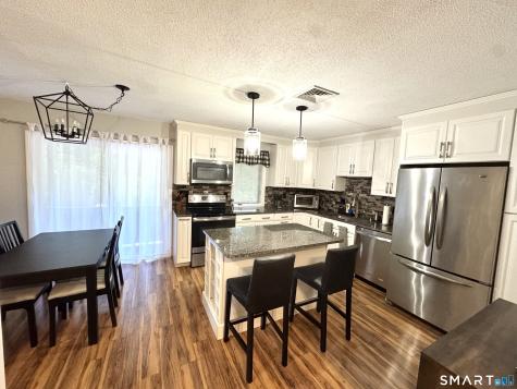 72 Songbird Lane Farmington CT 06032