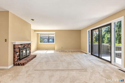 532 Narraganset Lane Stratford CT 06614