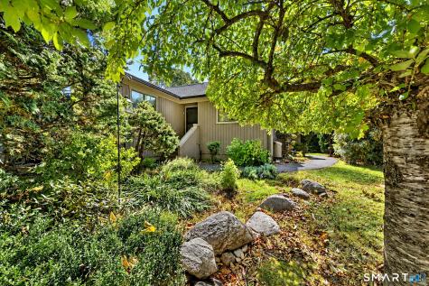 532 Narraganset Lane Stratford CT 06614