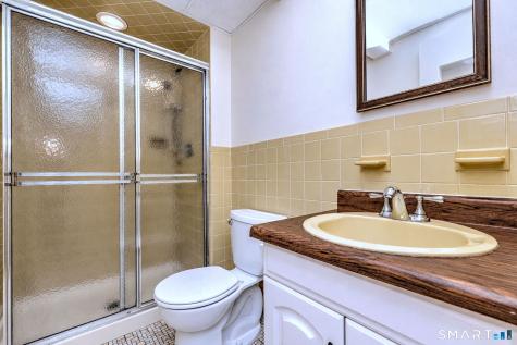 532 Narraganset Lane Stratford CT 06614