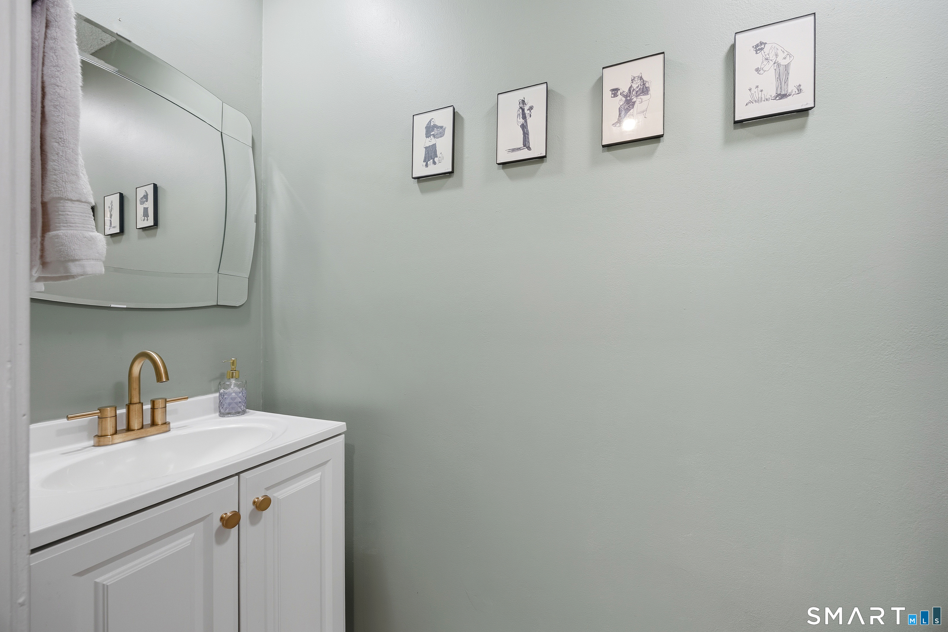 55 Mill Plain Road Danbury CT 06811