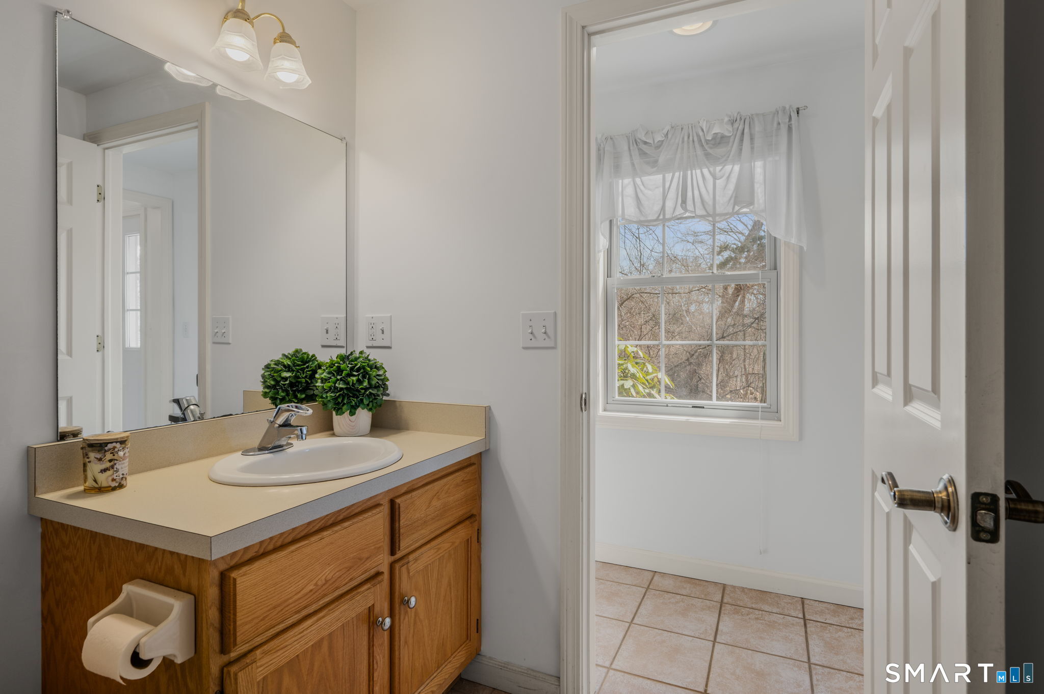 5 Cherry Blossom Lane East Lyme CT 06357