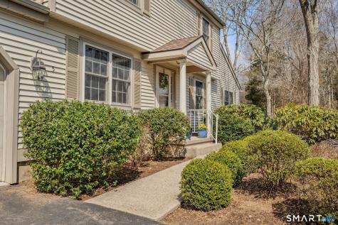 5 Cherry Blossom Lane East Lyme CT 06357