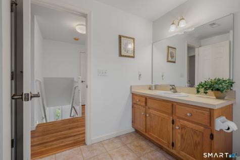 5 Cherry Blossom Lane East Lyme CT 06357