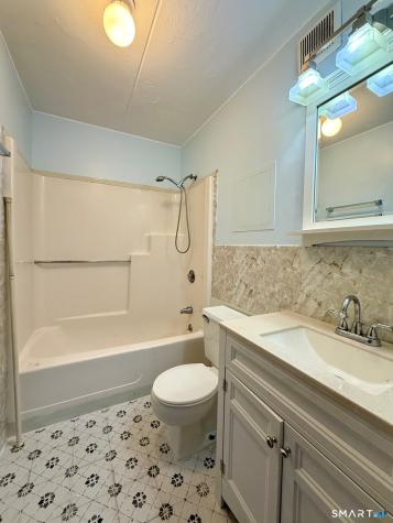 120 Huntington Turnpike Bridgeport CT 06610