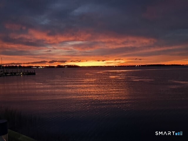 111 Harbour Close New Haven CT 06405