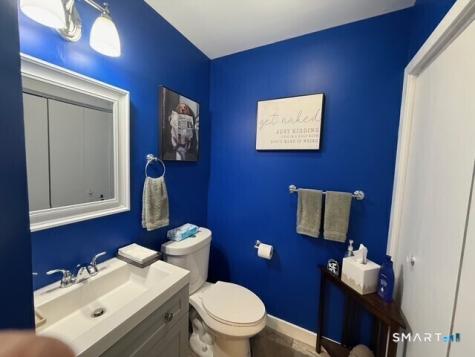 111 Harbour Close New Haven CT 06405