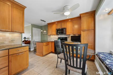 25 Riverside Drive Clinton CT 06413