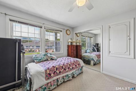 25 Riverside Drive Clinton CT 06413