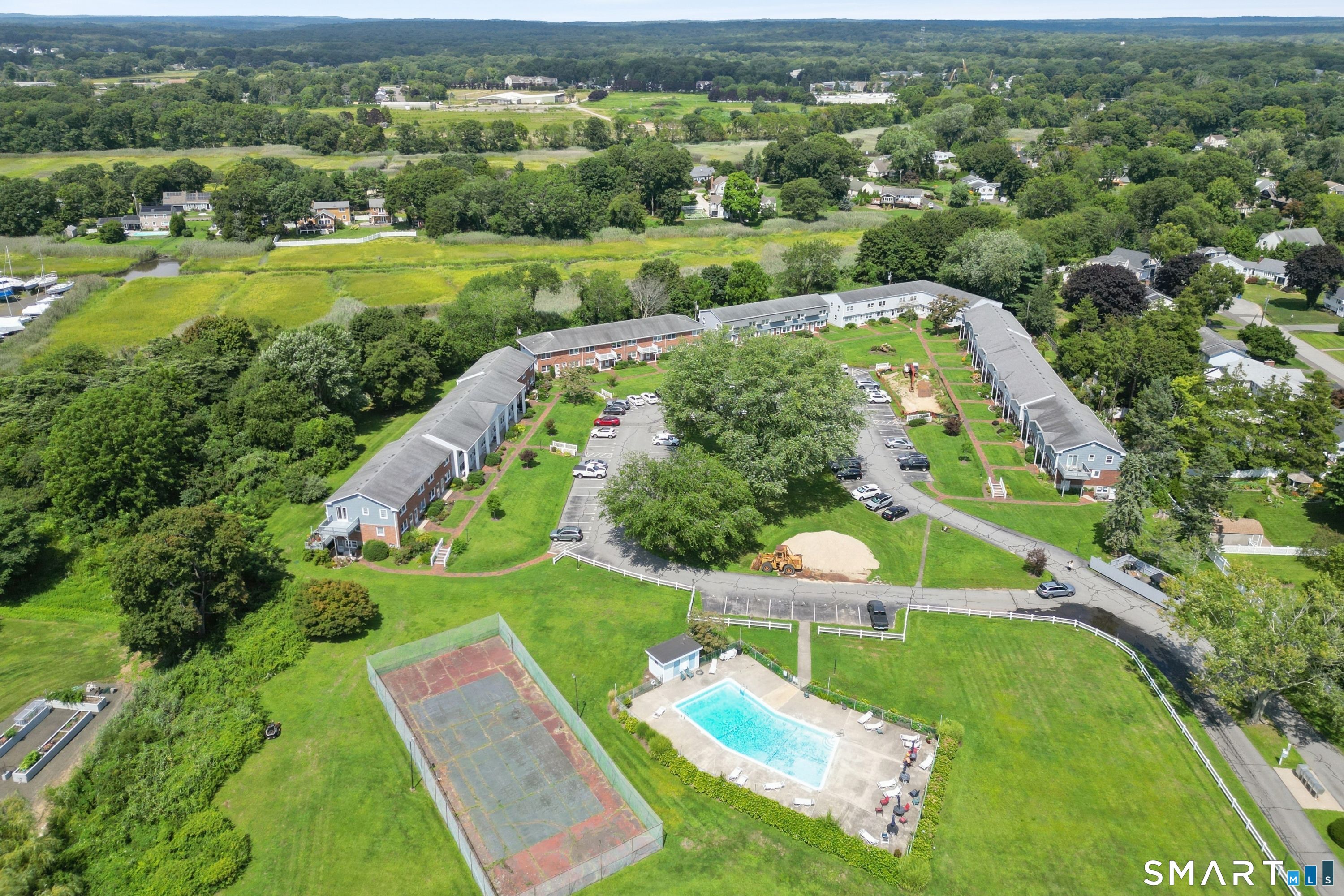 25 Riverside Drive Clinton CT 06413