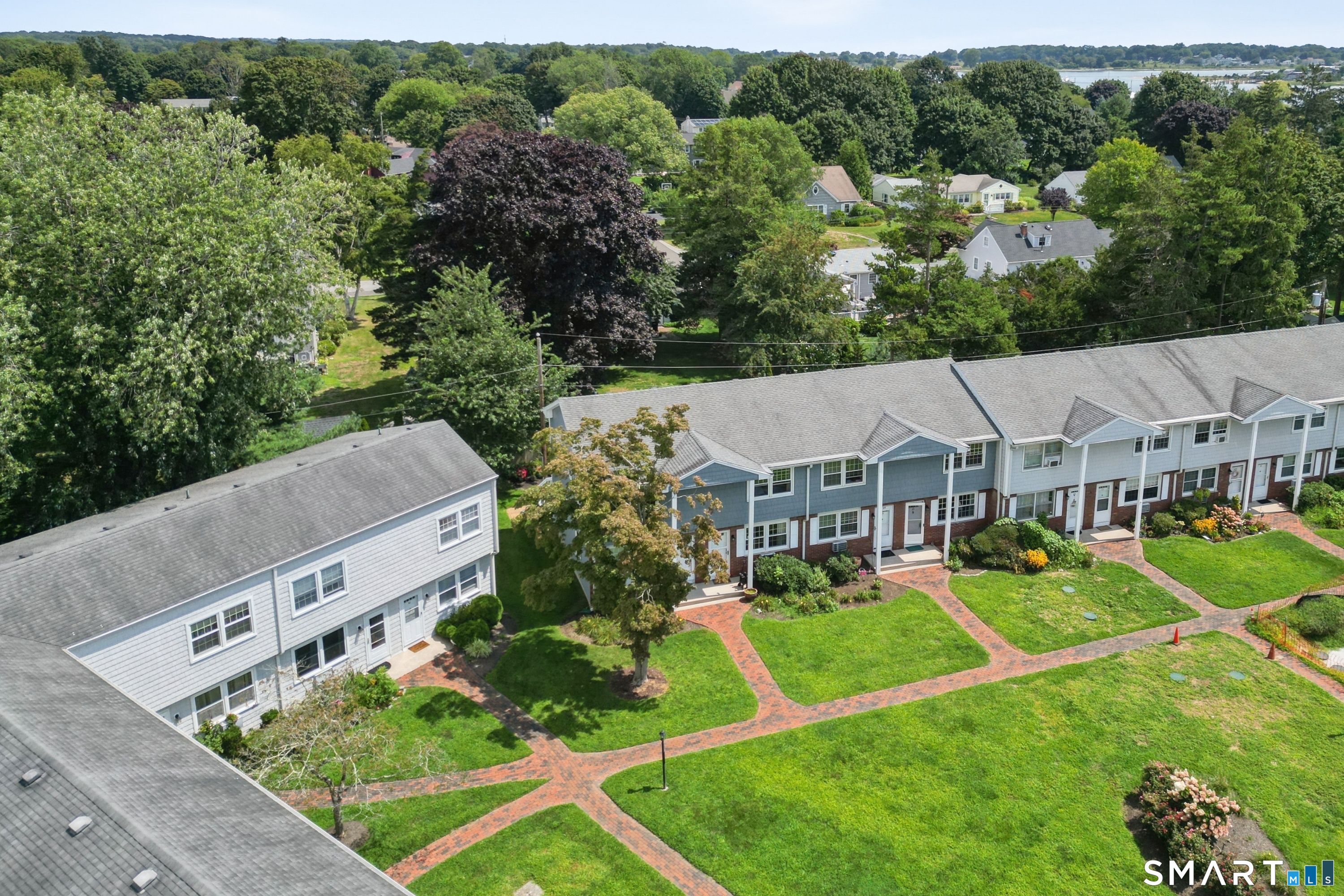 25 Riverside Drive Clinton CT 06413