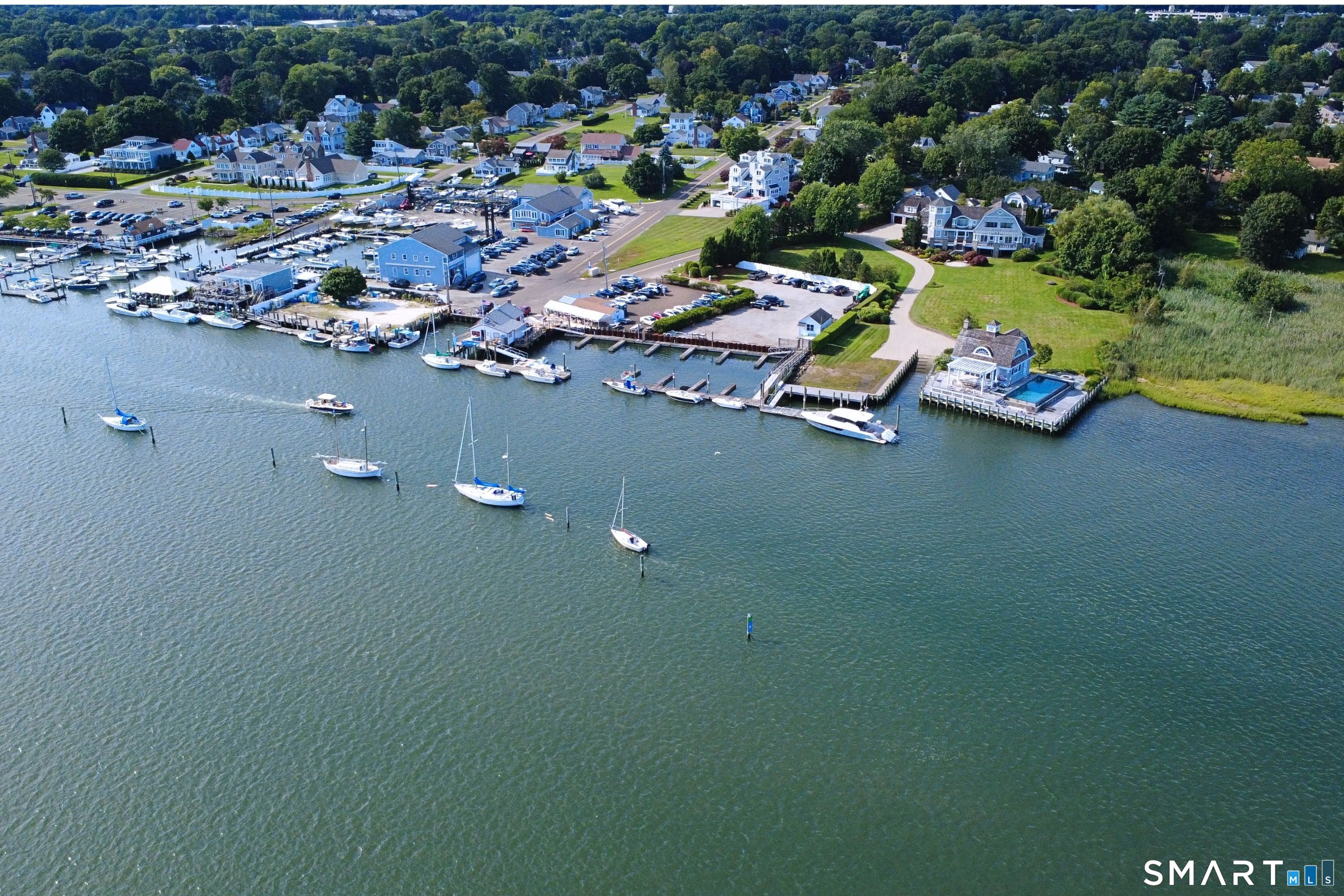 25 Riverside Drive Clinton CT 06413