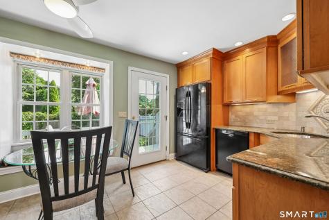 25 Riverside Drive Clinton CT 06413