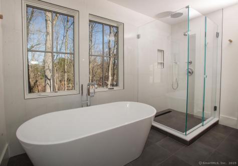 6 Down River Road New Canaan CT 06840
