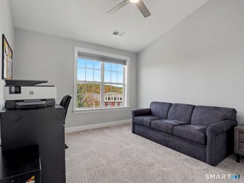 19 Warrington Round Danbury CT 06810
