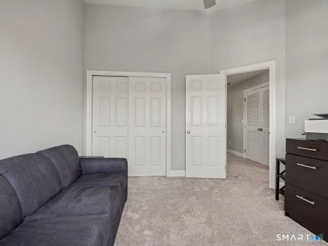 19 Warrington Round Danbury CT 06810