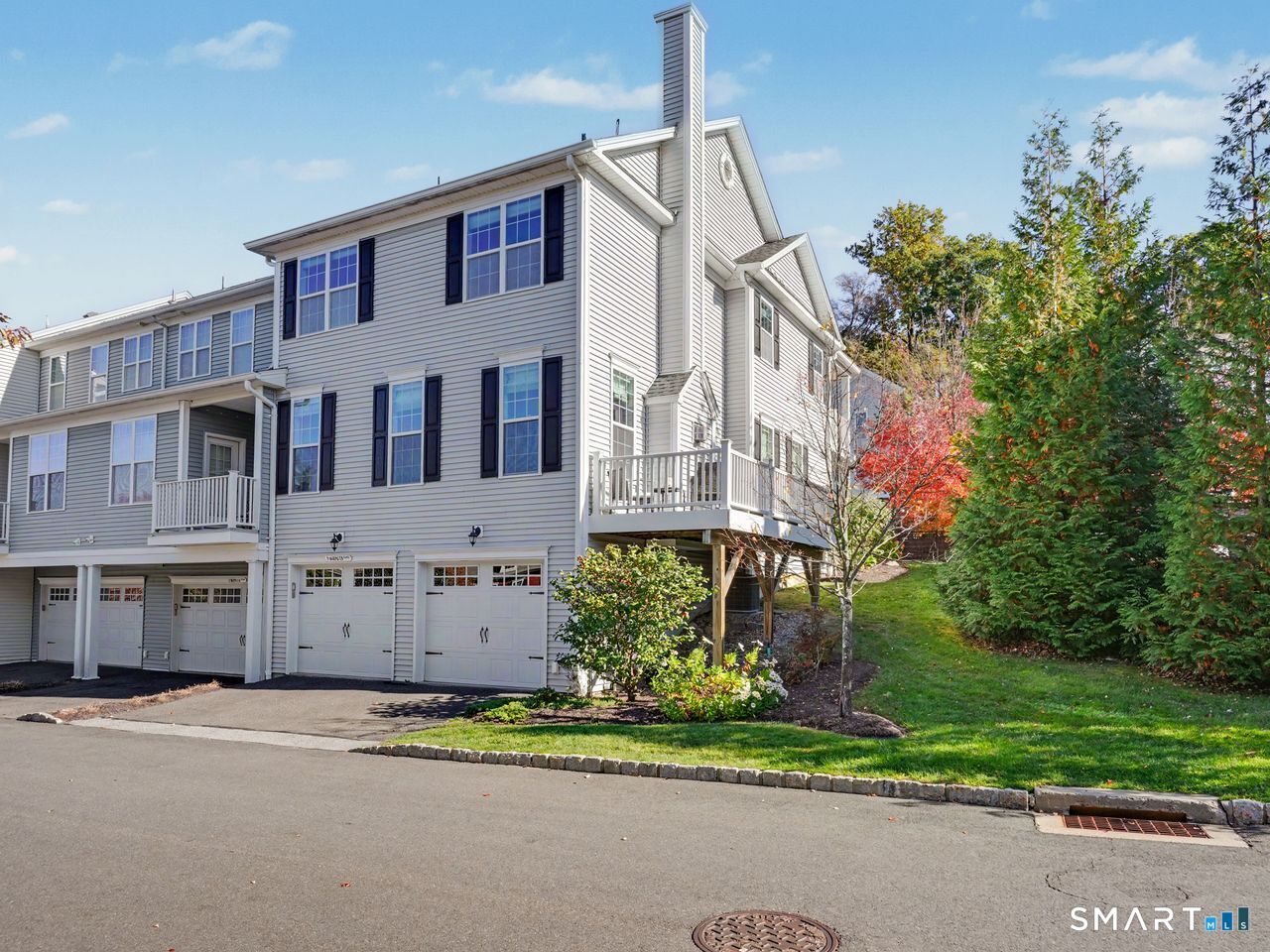 19 Warrington Round Danbury CT 06810