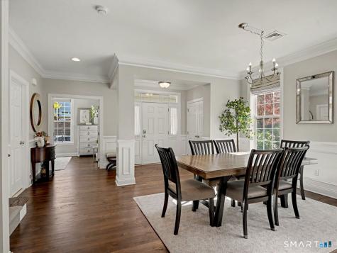 19 Warrington Round Danbury CT 06810