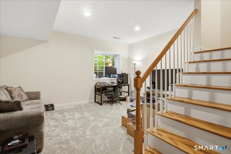 26 Maura Lane Danbury CT 06810