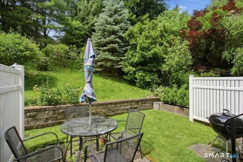 26 Maura Lane Danbury CT 06810