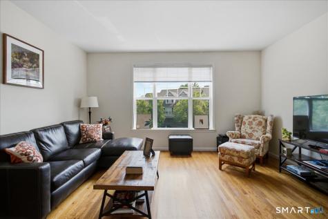 26 Maura Lane Danbury CT 06810