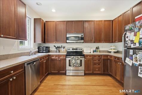 26 Maura Lane Danbury CT 06810