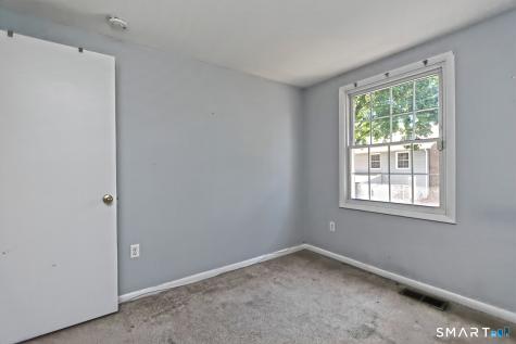 25 Greenwich Way Milford CT 06460