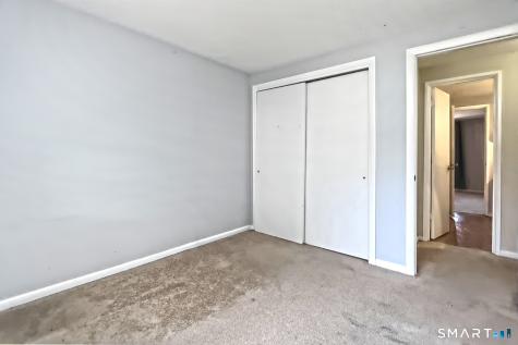 25 Greenwich Way Milford CT 06460