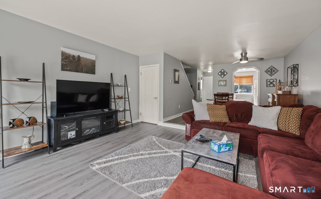 220 Main Street New Hartford CT 06057