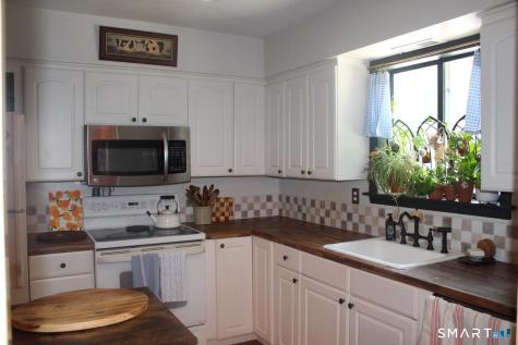 54 Whitmore Lane Stamford CT 06902