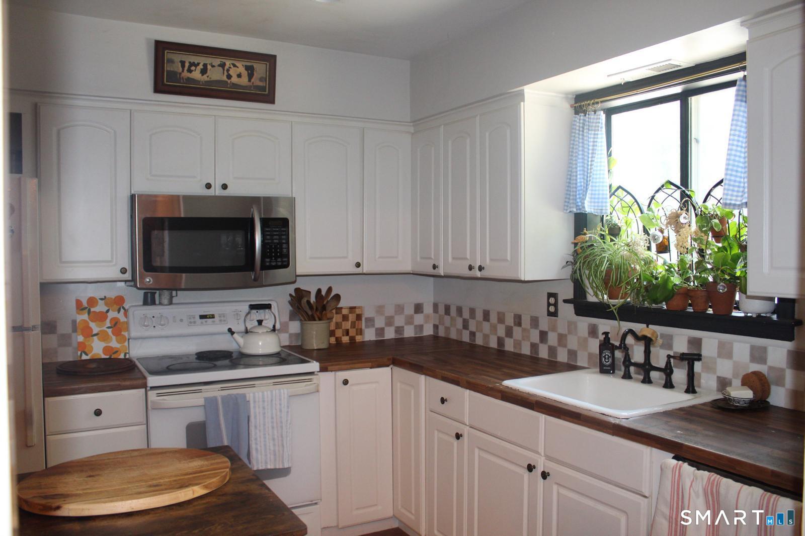 54 Whitmore Lane Stamford CT 06902