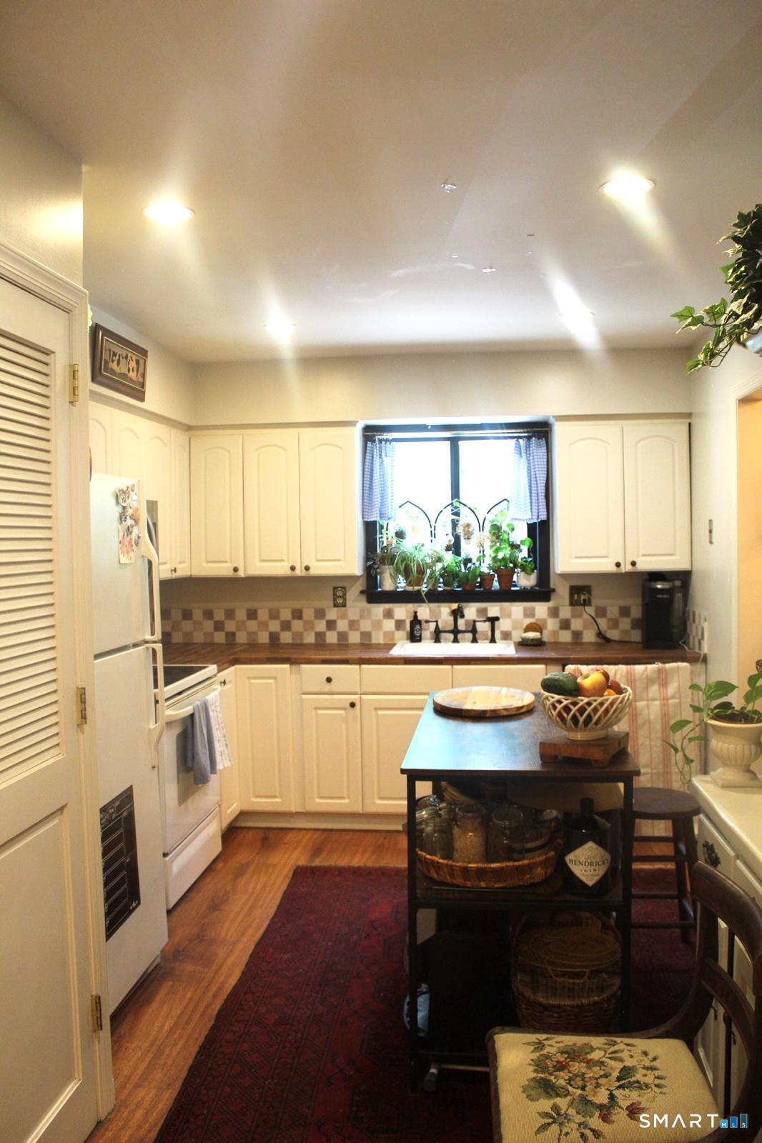 54 Whitmore Lane Stamford CT 06902