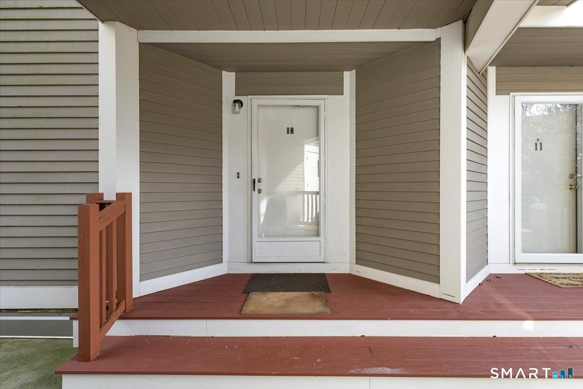 13 Harbour Close New Haven CT 06519