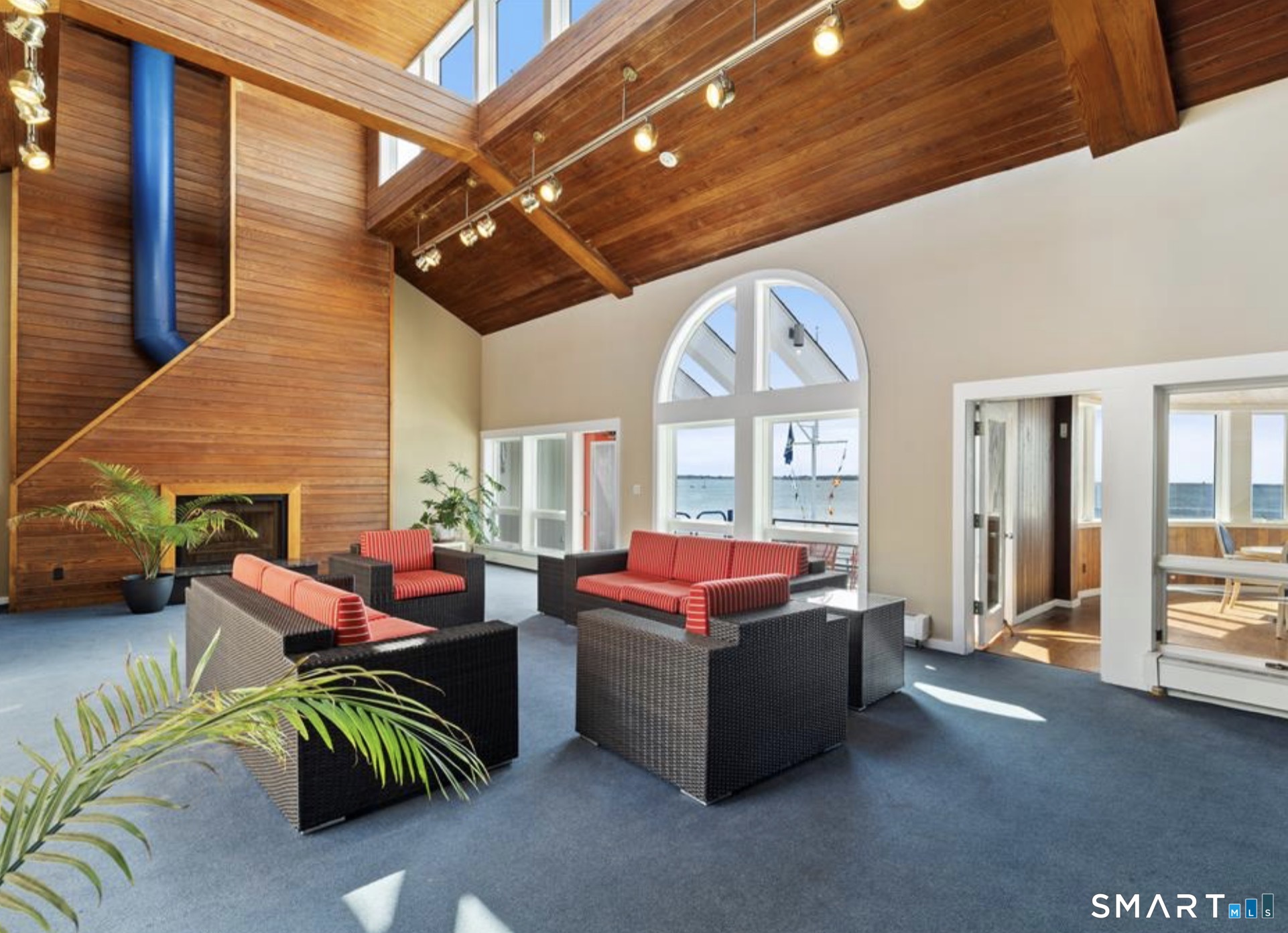 13 Harbour Close New Haven CT 06519