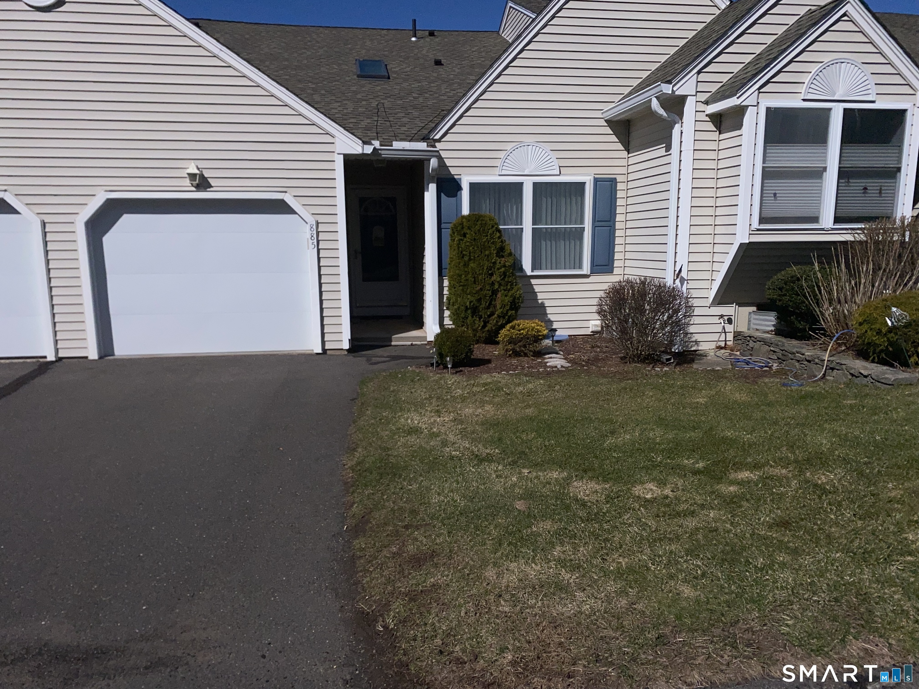 885 Glacier Way Southington CT 06489