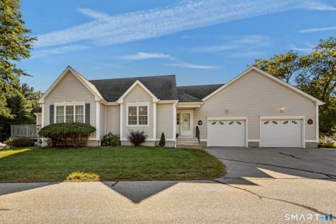 19 Mountain View Landing Killingly CT 06239