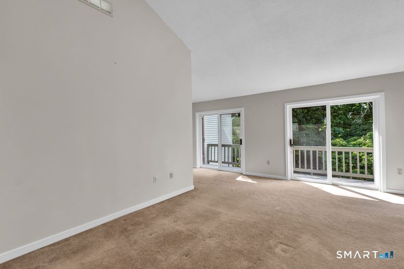 3 Saddle Crossing Avon CT 06001