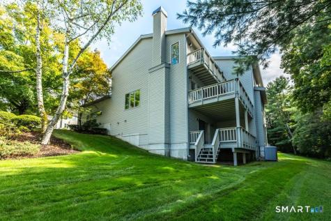 3 Saddle Crossing Avon CT 06001