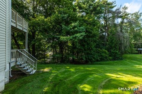 3 Saddle Crossing Avon CT 06001