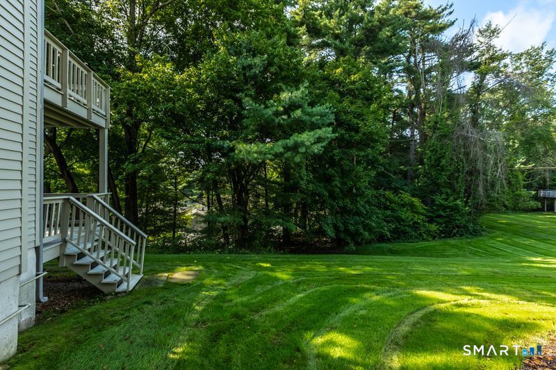 3 Saddle Crossing Avon CT 06001