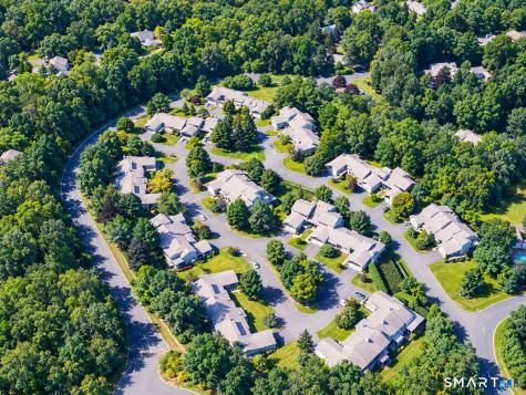 3 Saddle Crossing Avon CT 06001