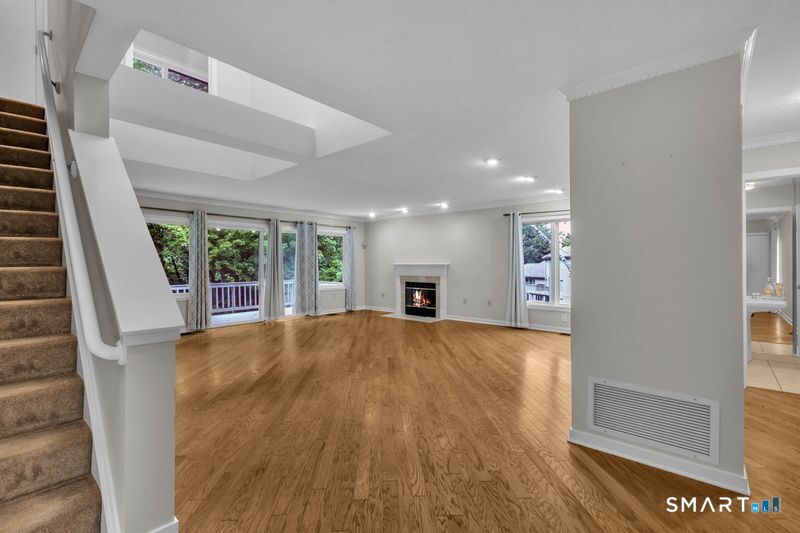 3 Saddle Crossing Avon CT 06001