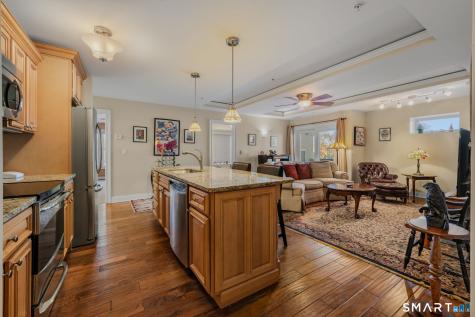 461 Bank Street New London CT 06320