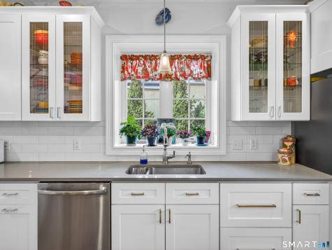 25 Sheffield Street Old Saybrook CT 06475