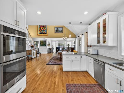 25 Sheffield Street Old Saybrook CT 06475