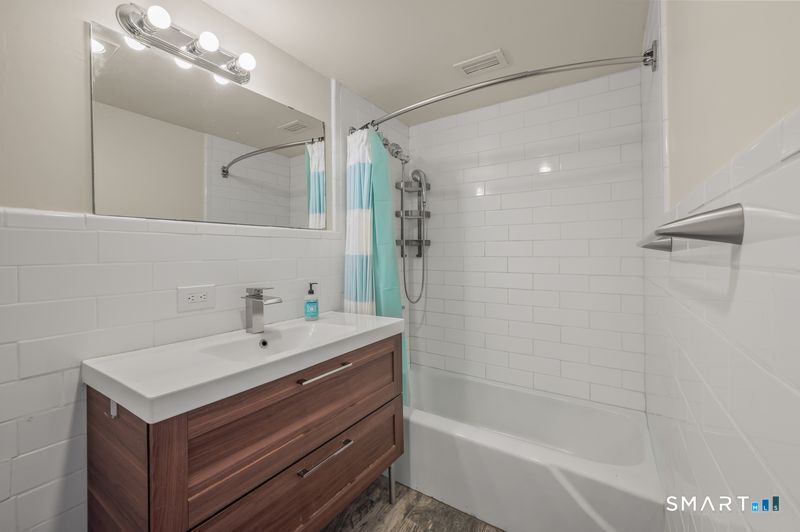 30 Woodland Street Hartford CT 06105