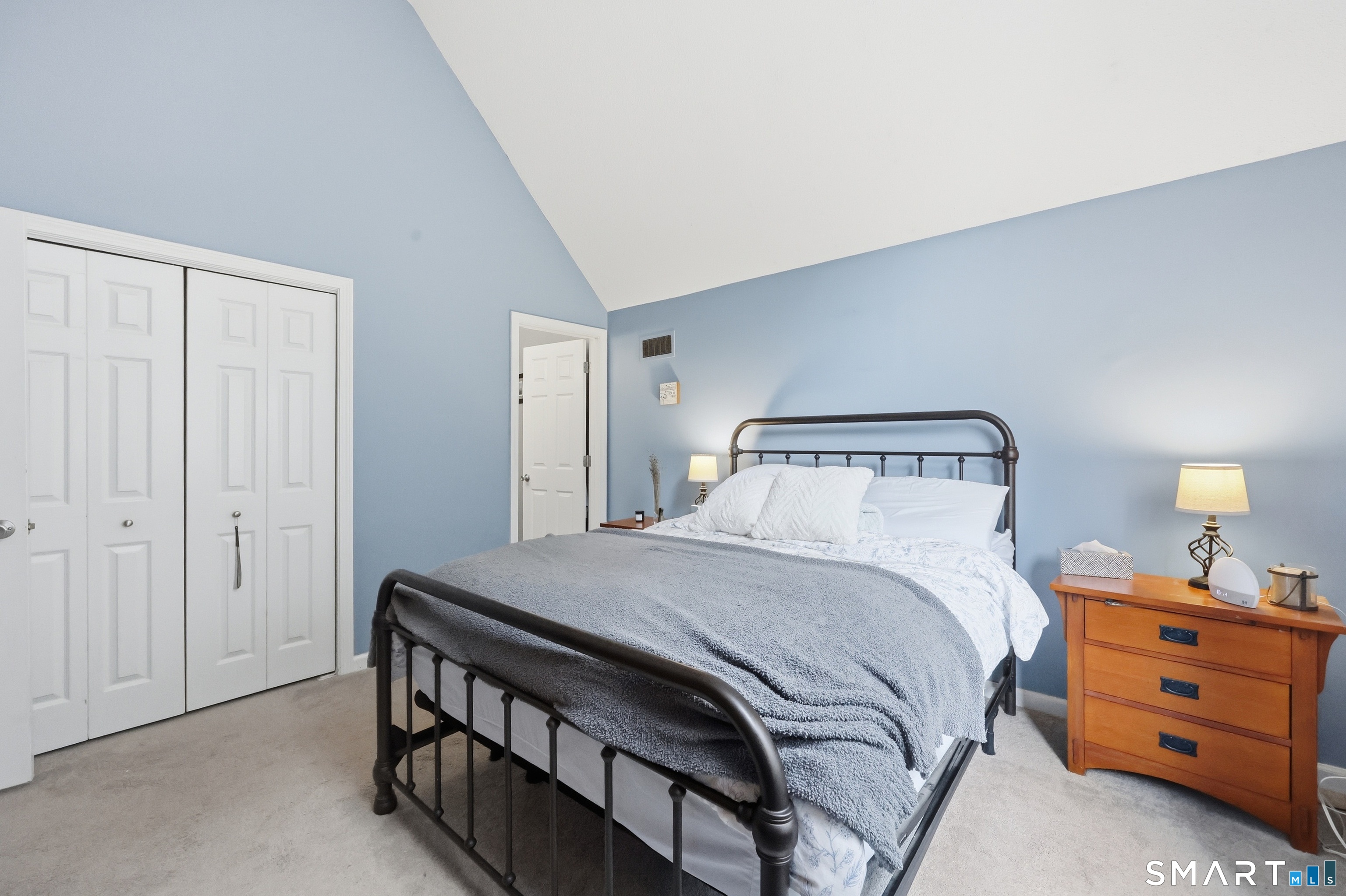 2 River Mead Avon CT 06001