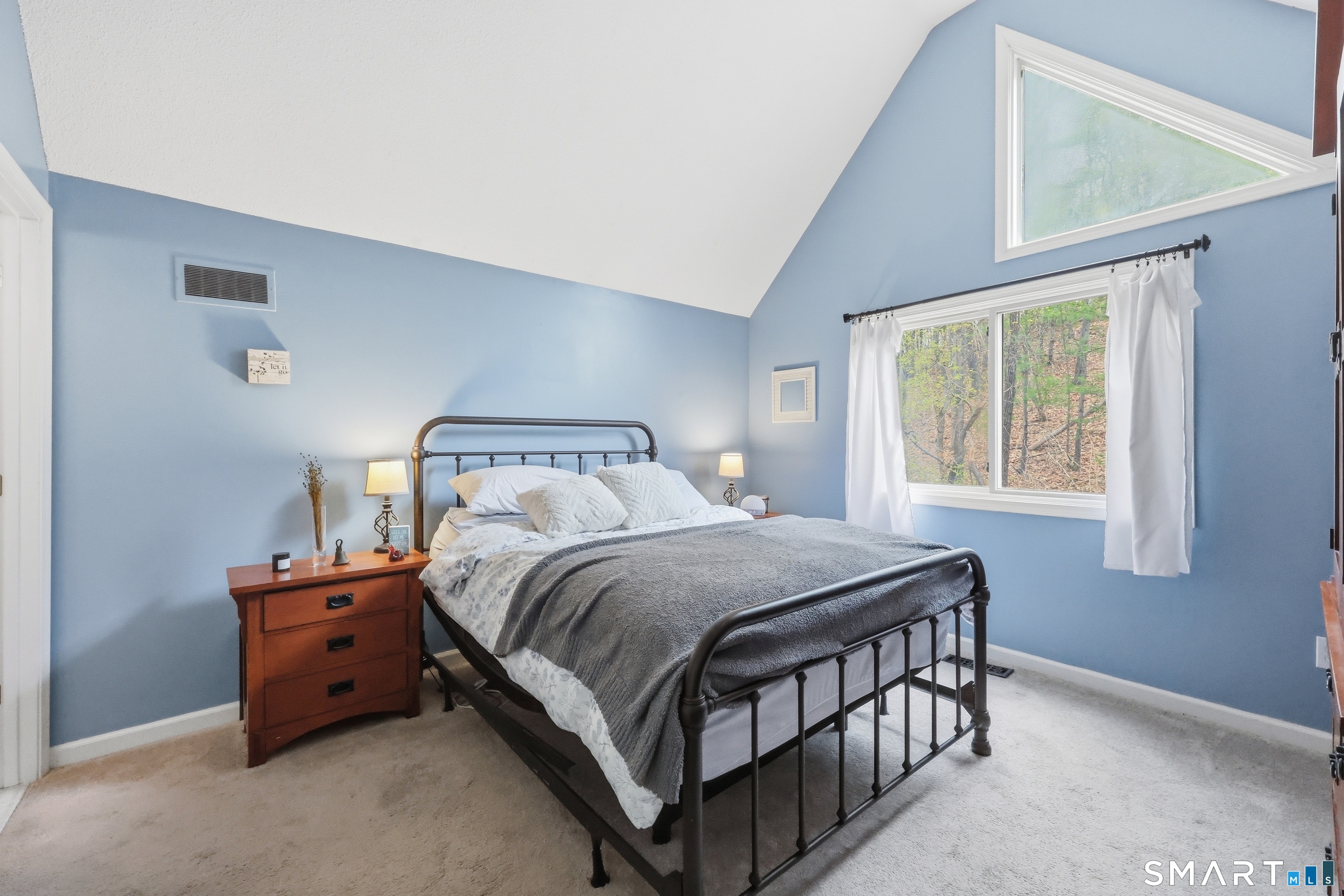 2 River Mead Avon CT 06001